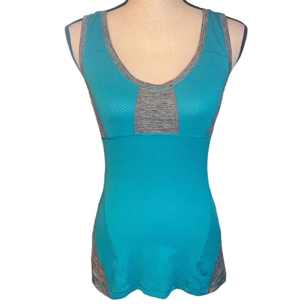 43. Lululemon Run: Recharge Tank Blue Gray Silverescent Performance Top
